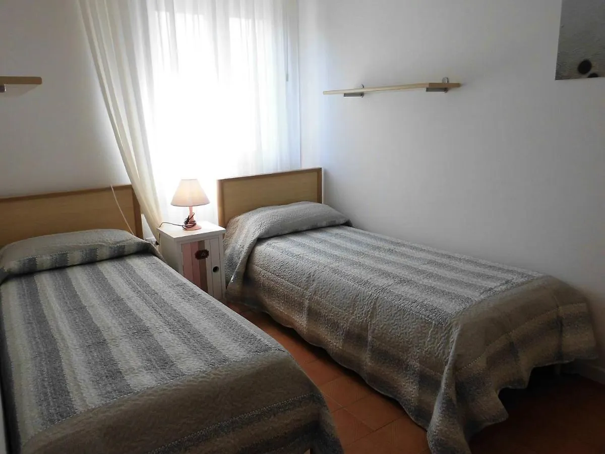 Charming Villa With Private Garden Porto Santa Margherita di Caorle