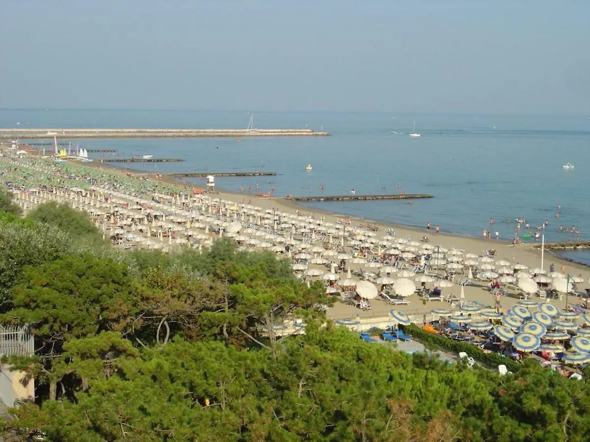Charming Villa With Private Garden Porto Santa Margherita di Caorle