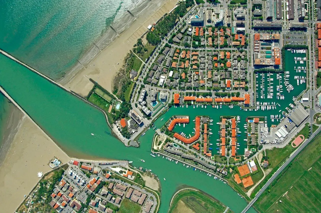 Charming Villa With Private Garden Porto Santa Margherita di Caorle 0*,  Italy